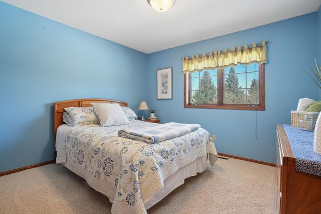 2209 Victoria Rose Drive S, Fargo, ND 58104