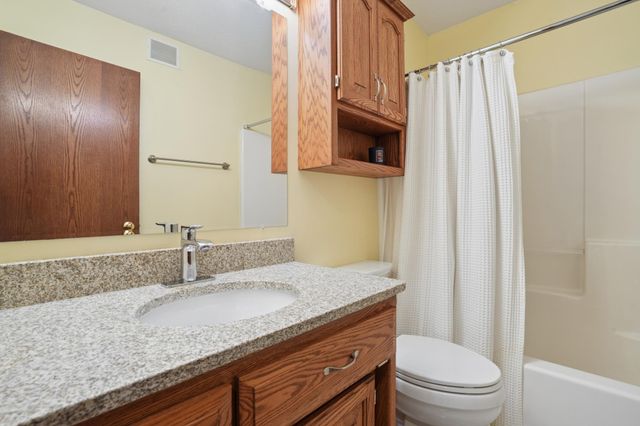 2209 Victoria Rose Drive S, Fargo, ND 58104