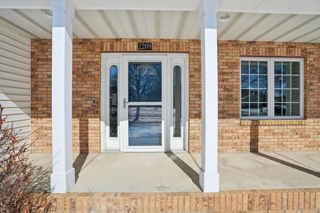 2209 Victoria Rose Drive S, Fargo, ND 58104