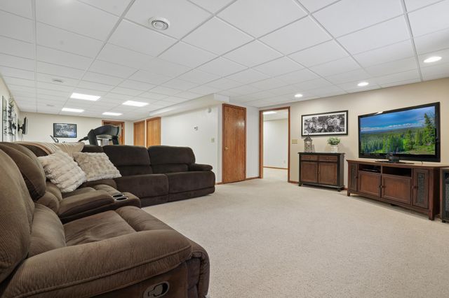 2209 Victoria Rose Drive S, Fargo, ND 58104