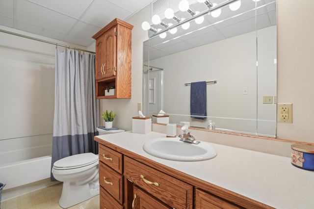 2209 Victoria Rose Drive S, Fargo, ND 58104