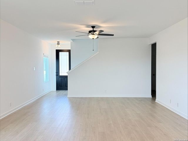 147 Peeps Ct., Adkins, TX 78101