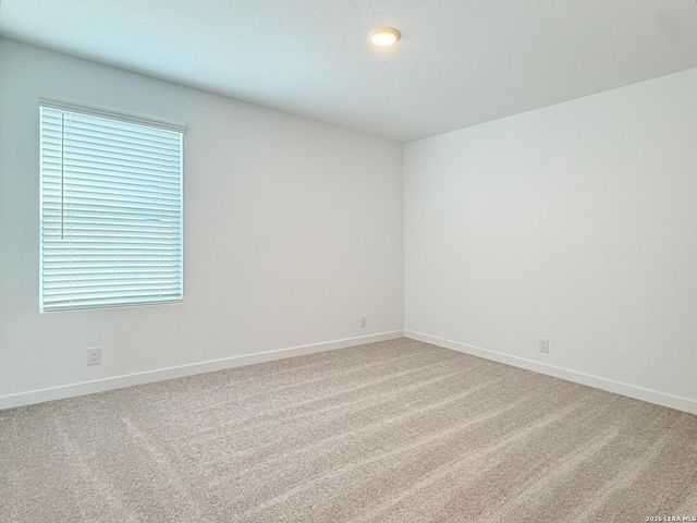 147 Peeps Ct., Adkins, TX 78101