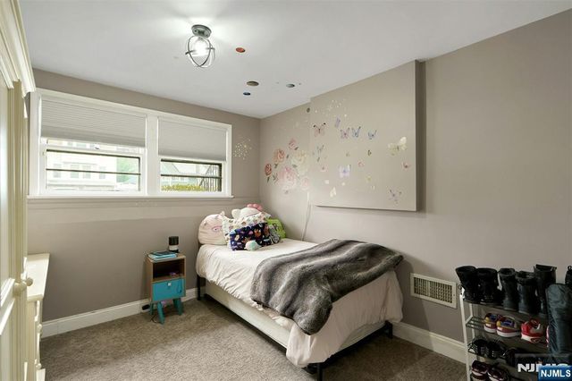 371 Greenwich Street, Bergenfield, NJ 07621