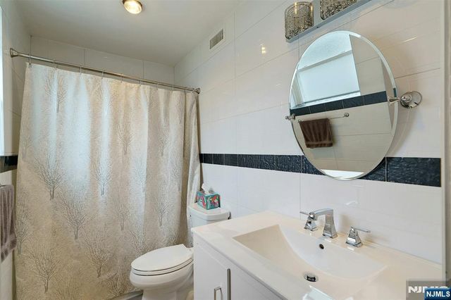 371 Greenwich Street, Bergenfield, NJ 07621