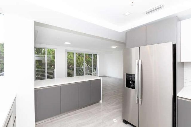 700 NE 14th Avenue 206, Fort Lauderdale, FL 33304