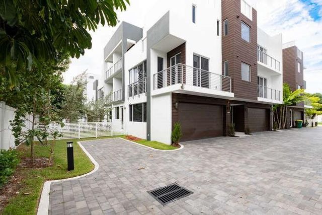 700 NE 14th Avenue 206, Fort Lauderdale, FL 33304