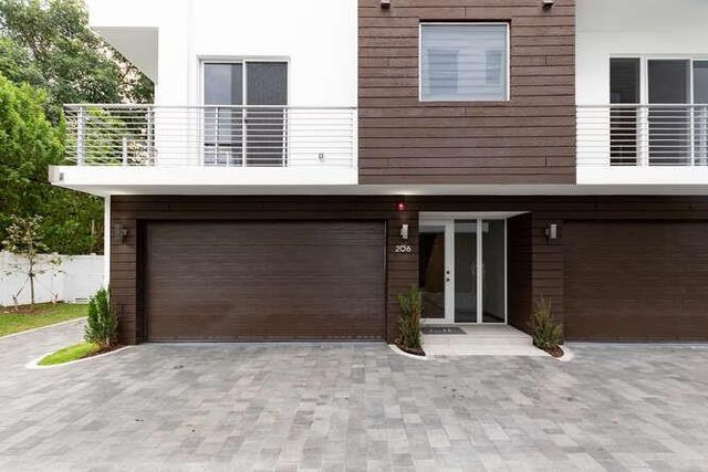 700 NE 14th Avenue 206, Fort Lauderdale, FL 33304