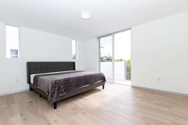 700 NE 14th Avenue 206, Fort Lauderdale, FL 33304