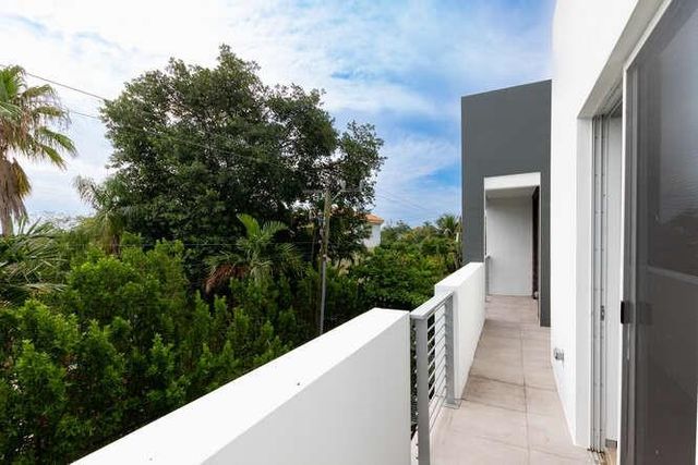 700 NE 14th Avenue 206, Fort Lauderdale, FL 33304