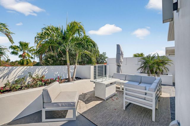 700 NE 14th Avenue 206, Fort Lauderdale, FL 33304