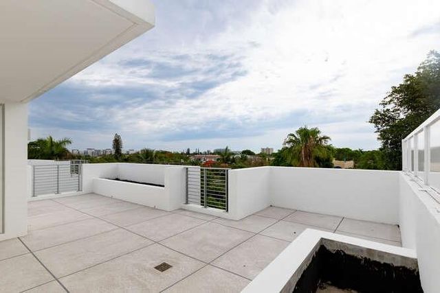 700 NE 14th Avenue 206, Fort Lauderdale, FL 33304