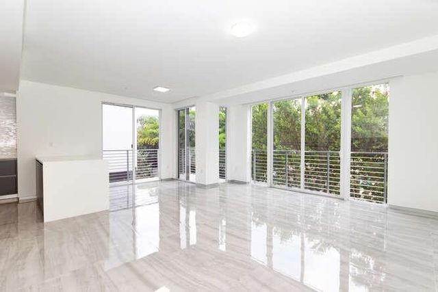 700 NE 14th Avenue 206, Fort Lauderdale, FL 33304