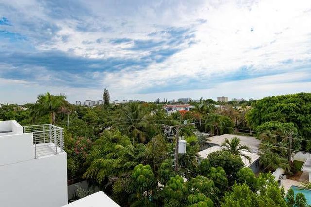 700 NE 14th Avenue 206, Fort Lauderdale, FL 33304