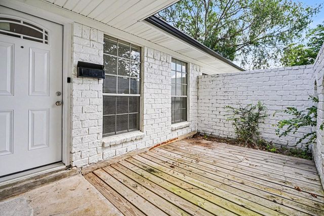 10323 SE Sagerock Drive, Houston, TX 77089