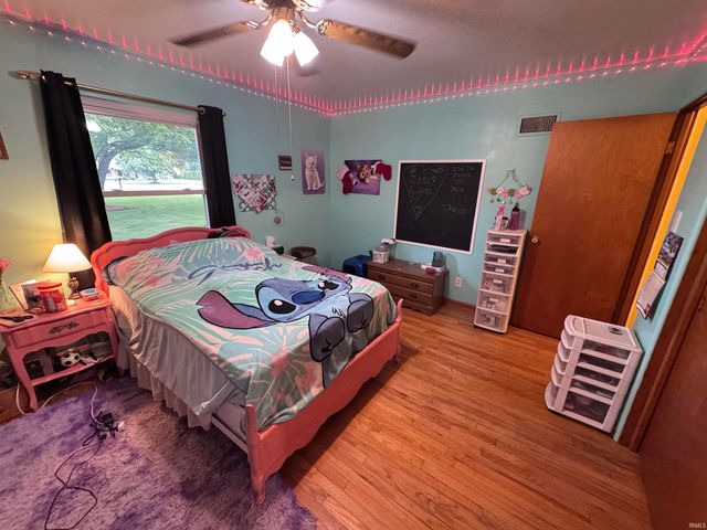 16166 Ireland Road, Mishawaka, IN 46544