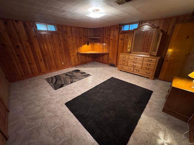 16166 Ireland Road, Mishawaka, IN 46544