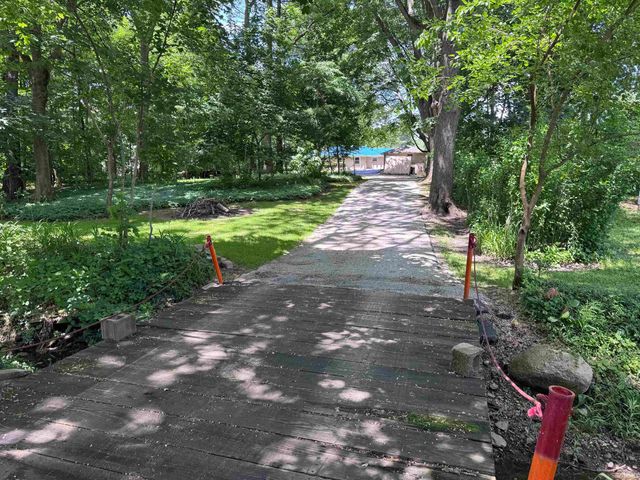 16166 Ireland Road, Mishawaka, IN 46544