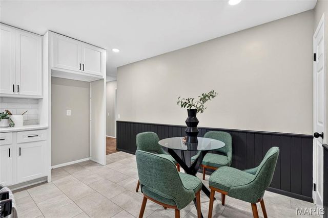 2159 Aristocrat Drive, Florissant, MO 63031