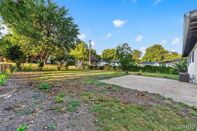2159 Aristocrat Drive, Florissant, MO 63031