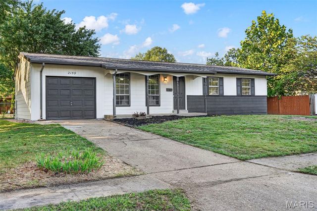 2159 Aristocrat Drive, Florissant, MO 63031