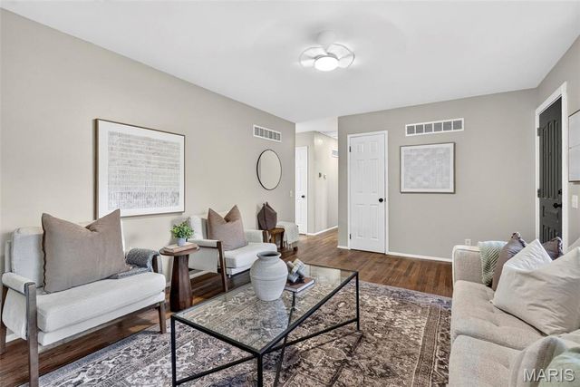 2159 Aristocrat Drive, Florissant, MO 63031