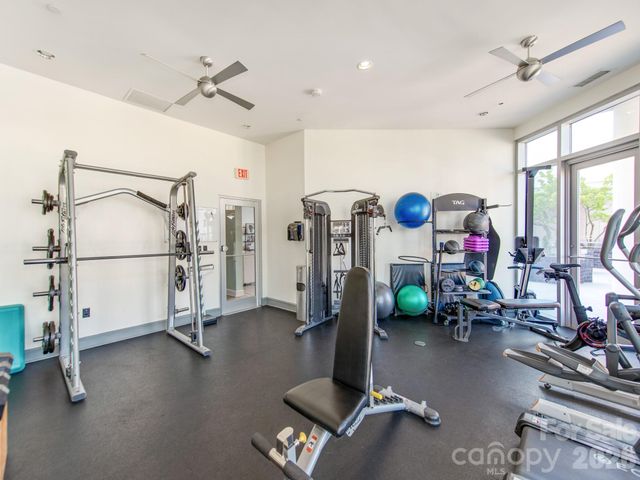 333 W Trade Street, Charlotte, NC 28202