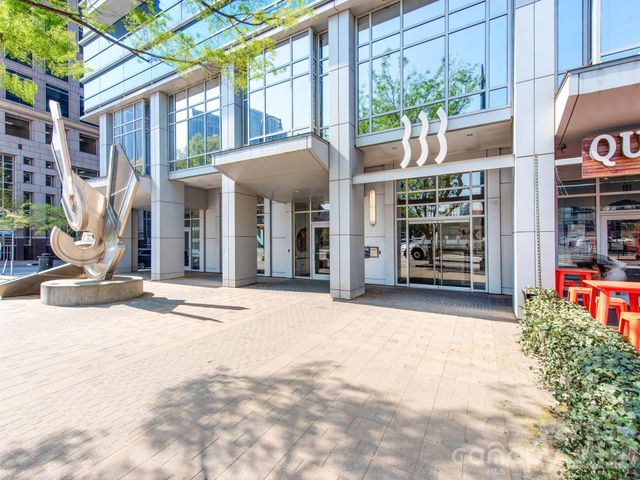 333 W Trade Street, Charlotte, NC 28202
