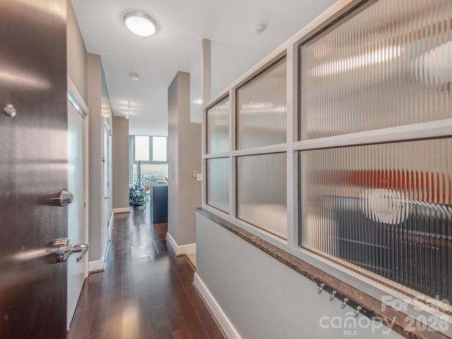 333 W Trade Street, Charlotte, NC 28202