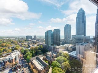333 W Trade Street, Charlotte, NC 28202