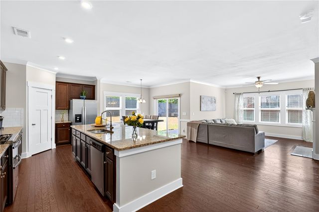 209 Bank Swallow Way, Simpsonville, SC 29680