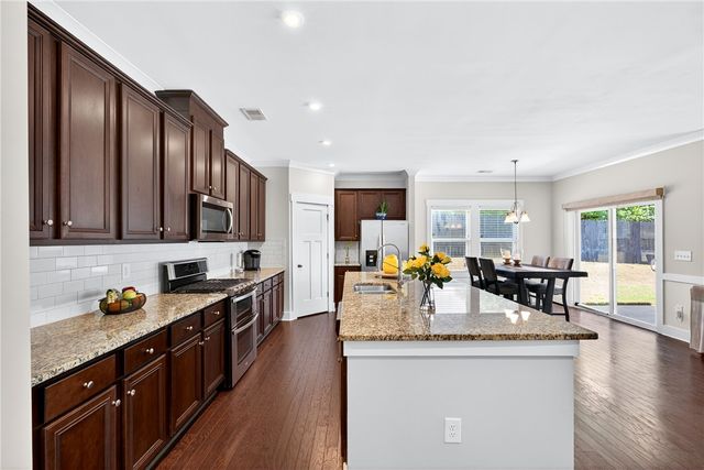 209 Bank Swallow Way, Simpsonville, SC 29680