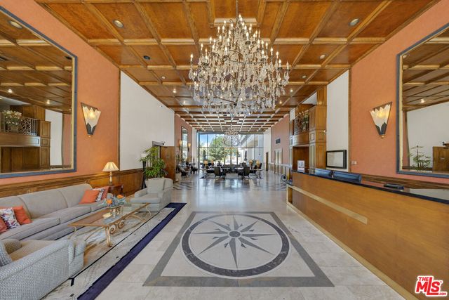 121 S Hope Street 429, Los Angeles, CA 90012