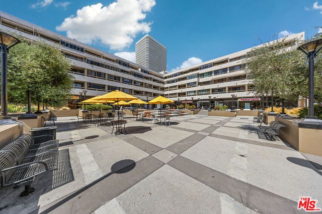 121 S Hope Street 429, Los Angeles, CA 90012