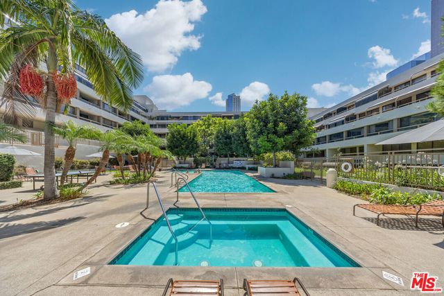 121 S Hope Street 429, Los Angeles, CA 90012