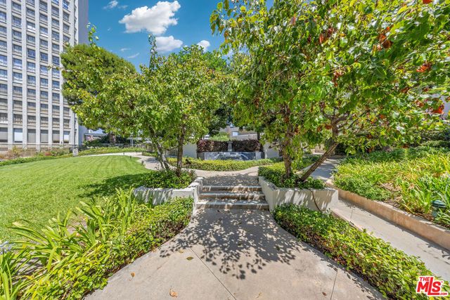 121 S Hope Street 429, Los Angeles, CA 90012