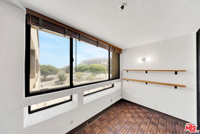 121 S Hope Street 429, Los Angeles, CA 90012