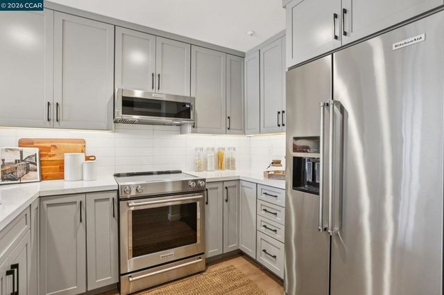 1201 Alta Vista Drive 106, Walnut Creek, CA 94596