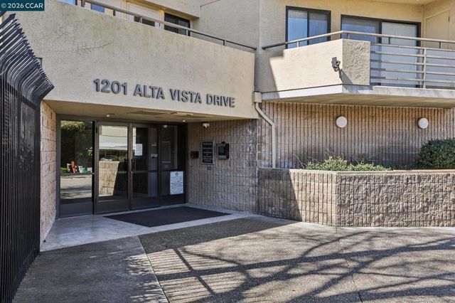 1201 Alta Vista Drive 106, Walnut Creek, CA 94596
