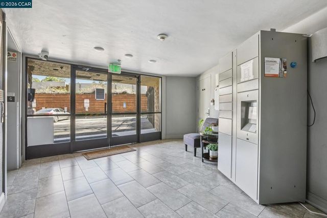 1201 Alta Vista Drive 106, Walnut Creek, CA 94596