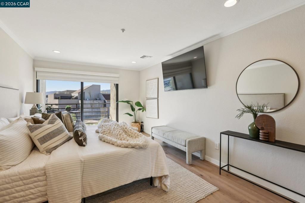 Image 20 of property listing at 1201 Alta Vista Drive 106, Walnut Creek, CA 94596