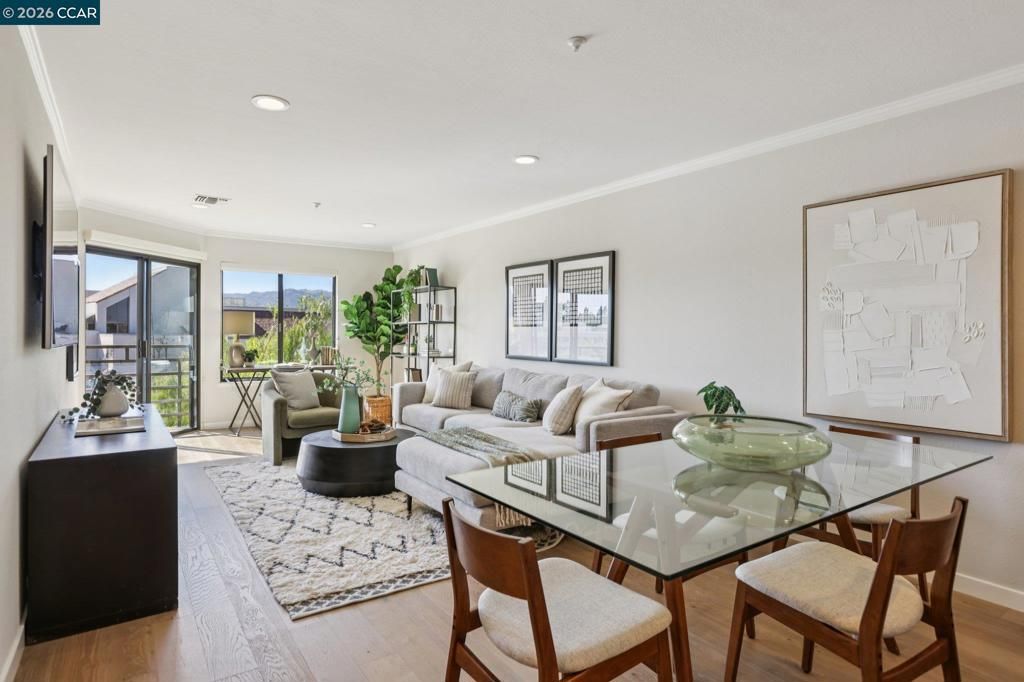 Image 6 of property listing at 1201 Alta Vista Drive 106, Walnut Creek, CA 94596