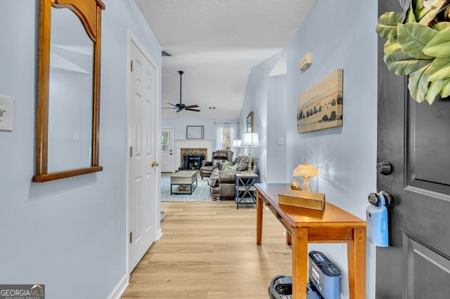 423 Serenity Walk, Mcdonough, GA 30252