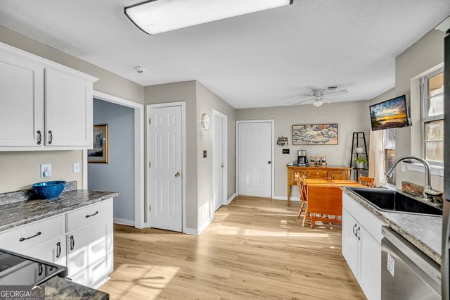 423 Serenity Walk, Mcdonough, GA 30252