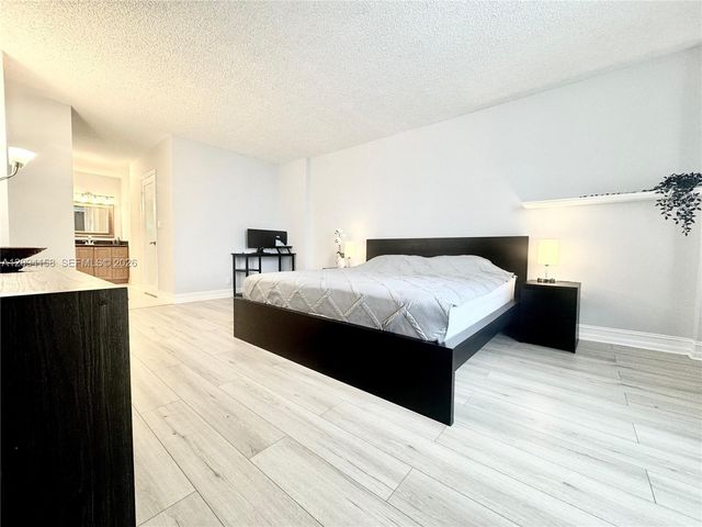 3800 S Ocean Drive 525, Hollywood, FL 33019