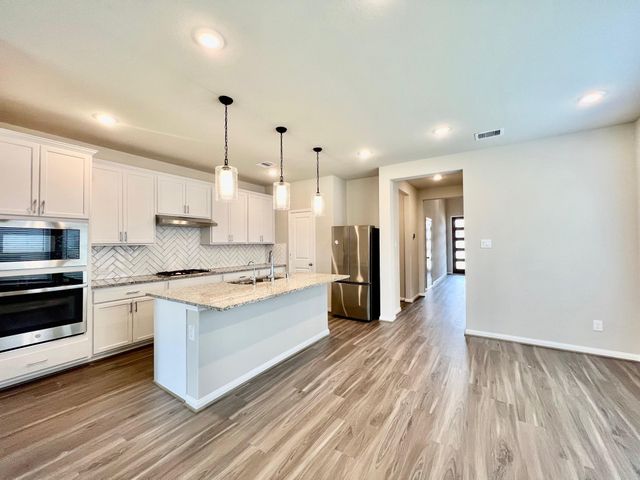 8719 Arbor Trail Drive, Missouri City, TX 77459