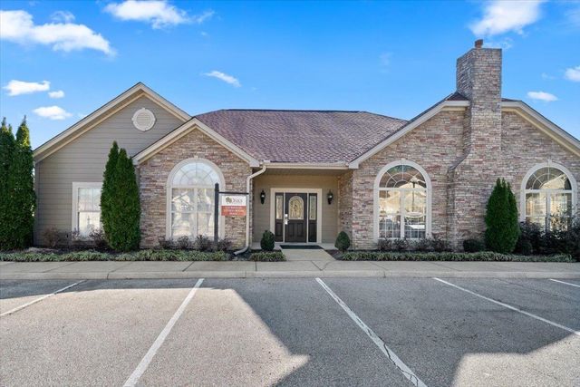 1647 W SOUTHFIELD CIR, Memphis, TN 38016