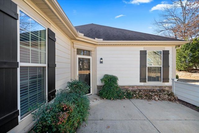 1647 W SOUTHFIELD CIR, Memphis, TN 38016