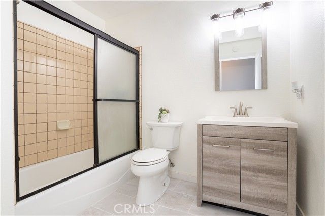 42614 Cabin Dr, Lake Hughes, CA 93532