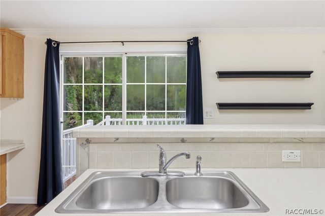 10220 W Pamondeho Circle, Crystal River, FL 34428
